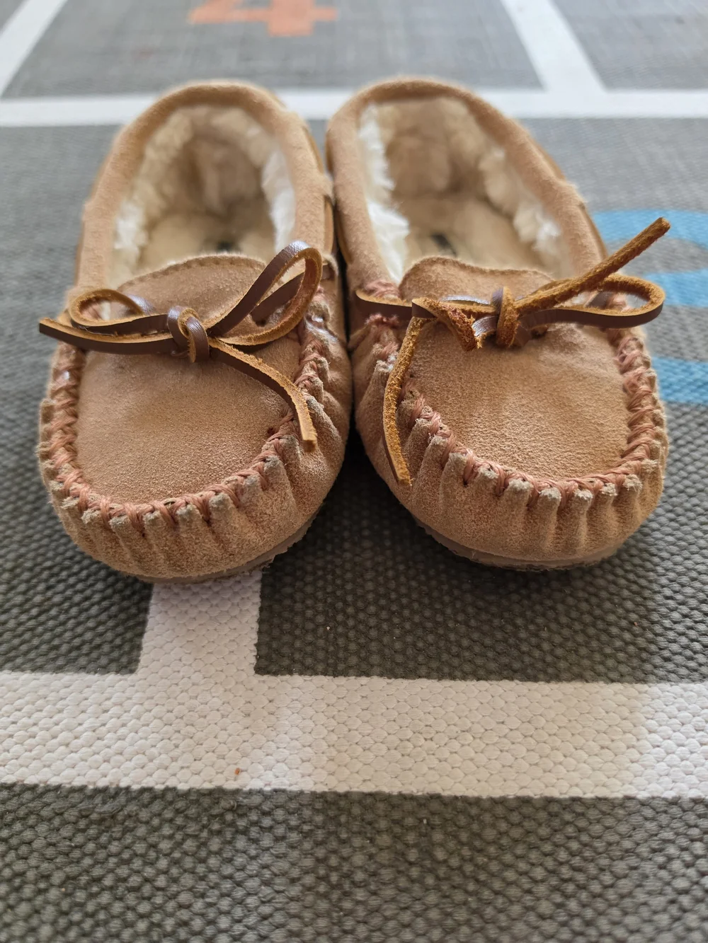 Minnetonka Kids Tan Suede Moccasin Slippers with Faux Fur